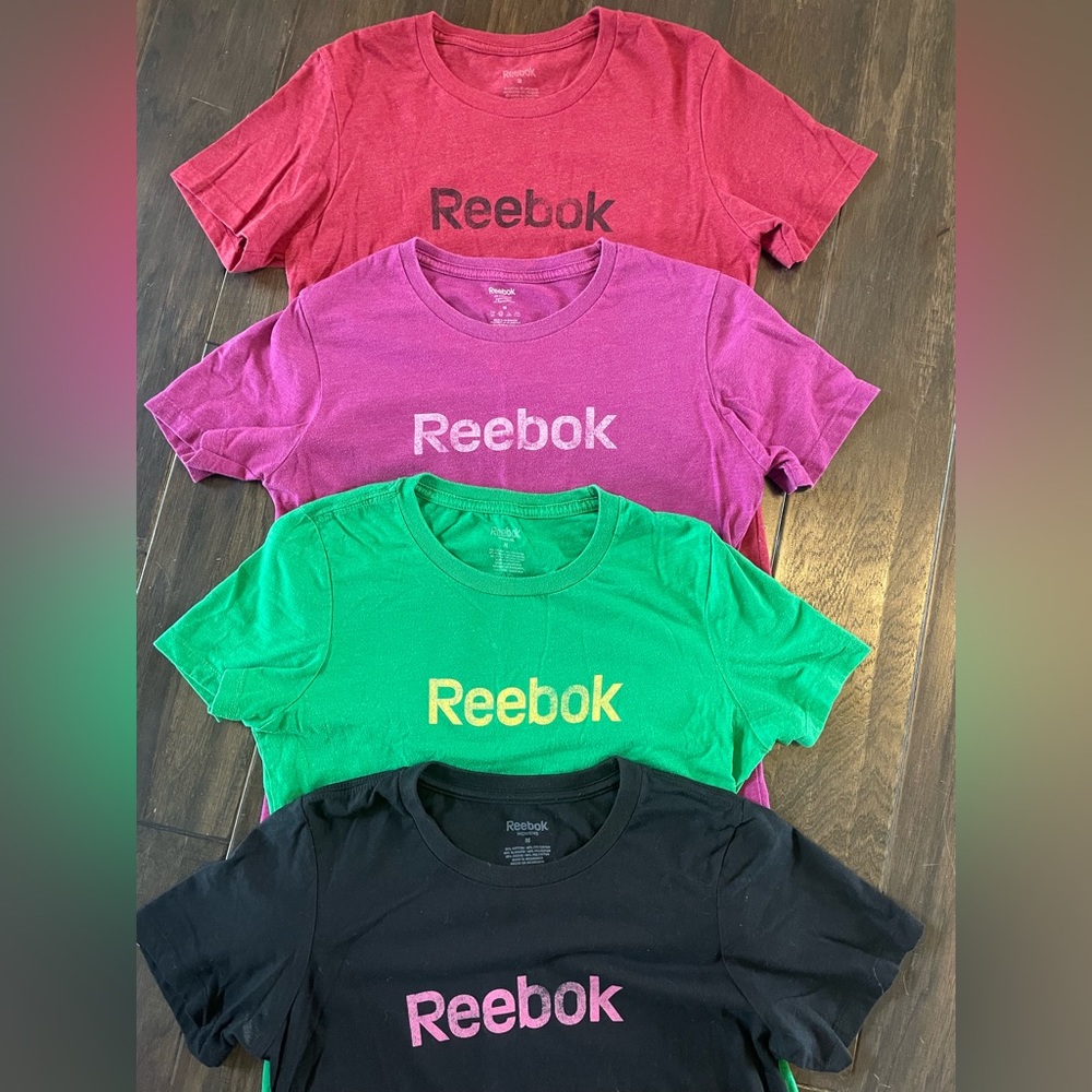 7 Women’s Reebok Shirts, Size Medium - Picture 5 of 5
